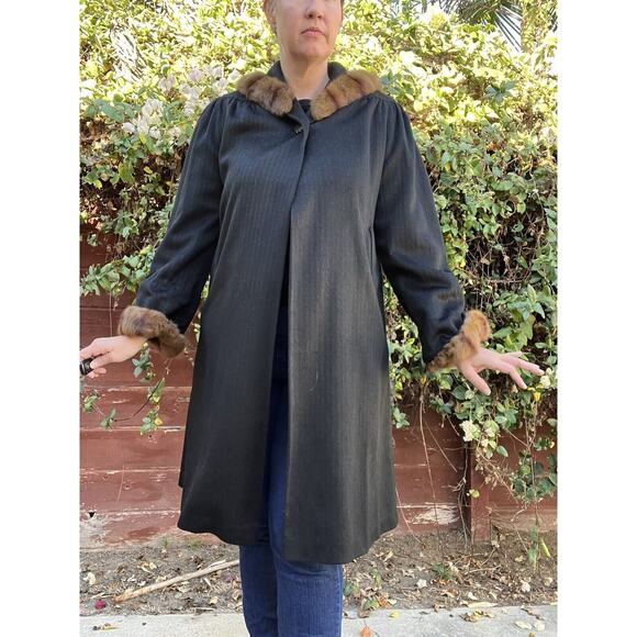 Vintage 1950's Long Black Wool Coat With Mink Trim - Picture 2 of 5